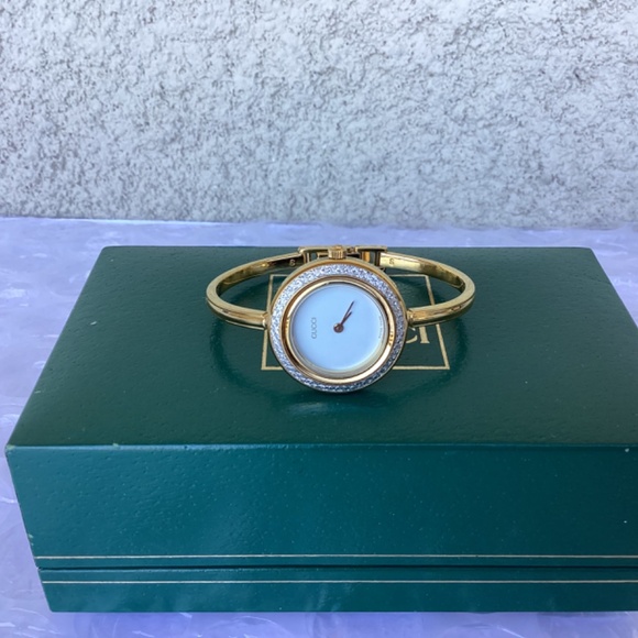 Vintage Gucci 11/12 Interchangeable Bezel Watch Used Preowned Condition - Picture 4 of 8